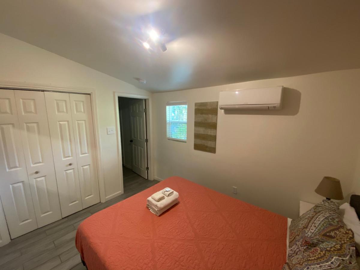 One Bedroom Apartment With Hot Tub 2 Blocks To Magazine Street New Orleans Exterior photo